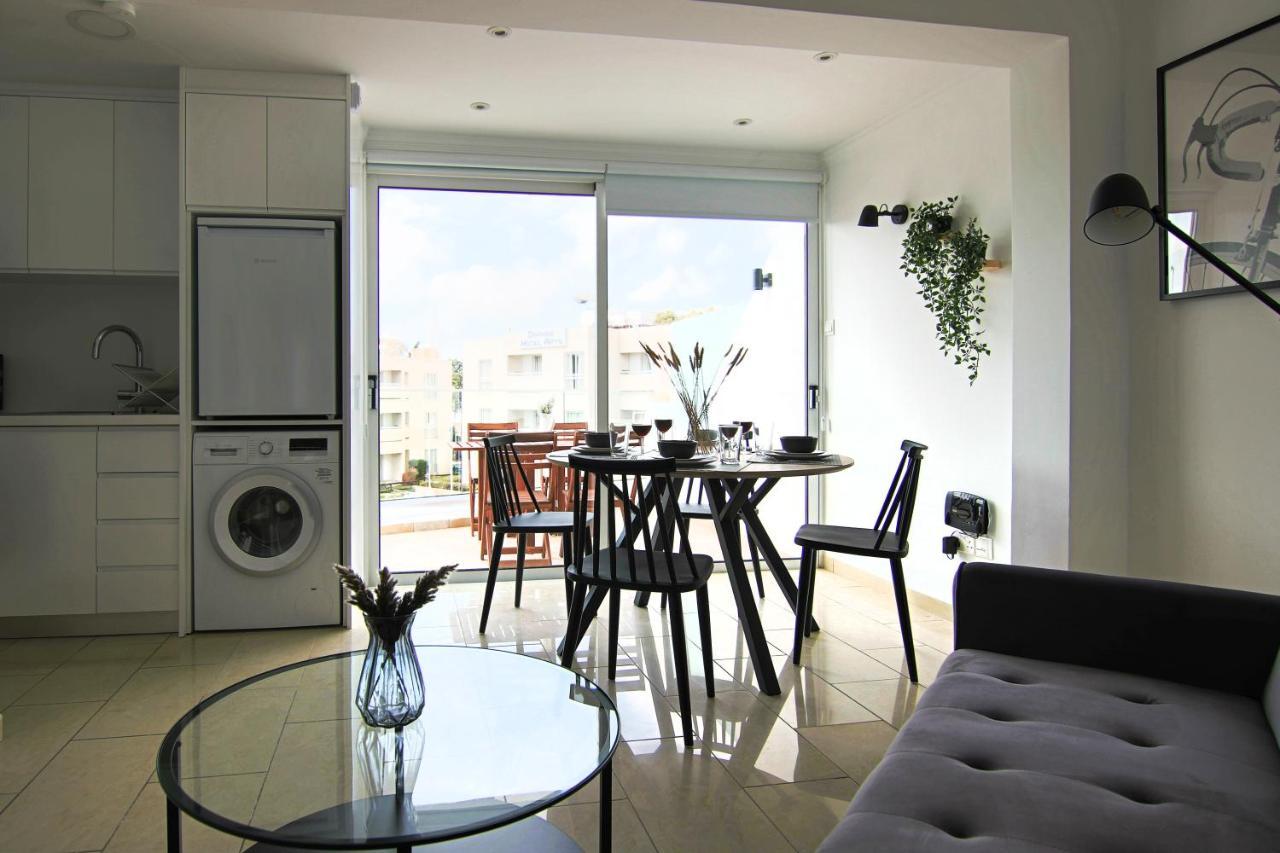 Phaedrus Living Seaside Junior Suite Lighthouse 63 Pafos Zewnętrze zdjęcie