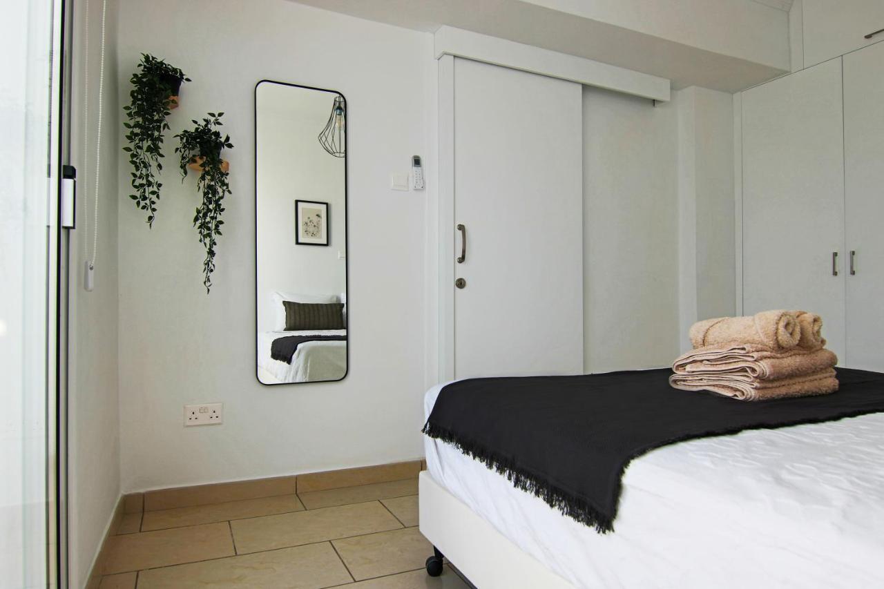 Phaedrus Living Seaside Junior Suite Lighthouse 63 Pafos Zewnętrze zdjęcie