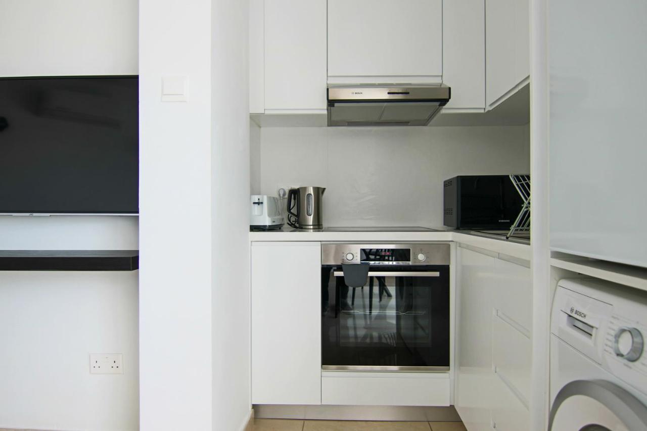 Phaedrus Living Seaside Junior Suite Lighthouse 63 Pafos Zewnętrze zdjęcie